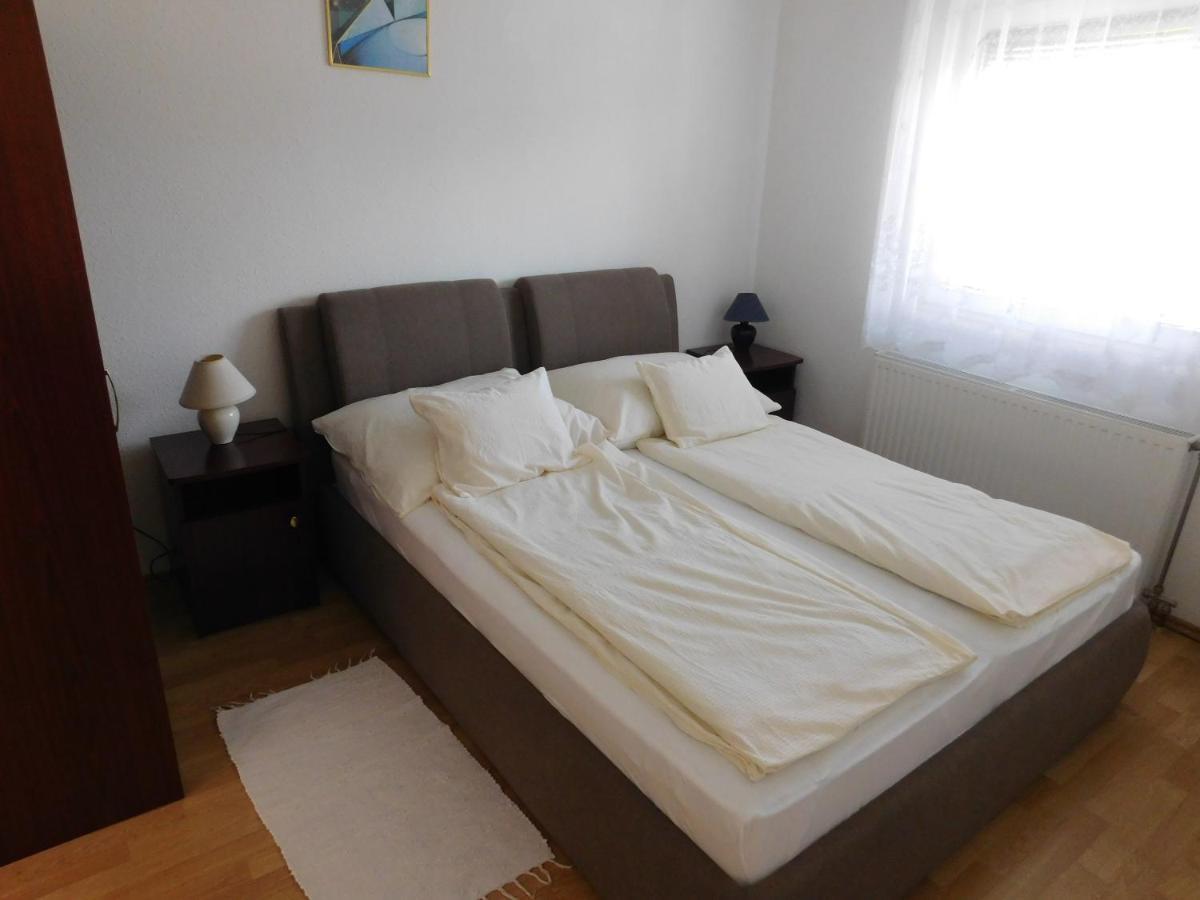 Akacfa Hortenzia Apartman ซาลาคาโรส ภายนอก รูปภาพ