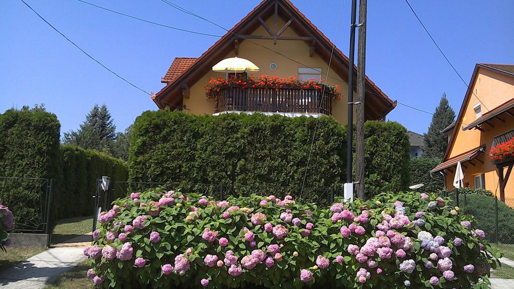 Akacfa Hortenzia Apartman ซาลาคาโรส ภายนอก รูปภาพ